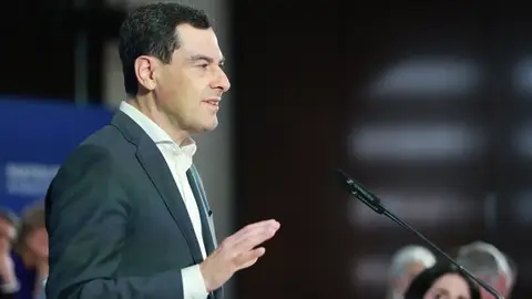 Juanma Moreno interviene en la reunión de la Junta Directiva Autonómica del PP en Sevilla Juanma Moreno interviene en la reunión de la Junta Directiva Autonómica del PP en Sevilla. A 25 de marzo de 2026, en Sevilla (Andalucía, España). El presidente del PP de Andalucía, Juanma Moreno, se ha reunido con la Junta Directiva Autonómica del partido en Sevilla. 25 MARZO 2026 Rocío Ruz / Europa Press 25/03/2026