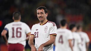 Oyarzabal celebra su primer gol ante Serbia