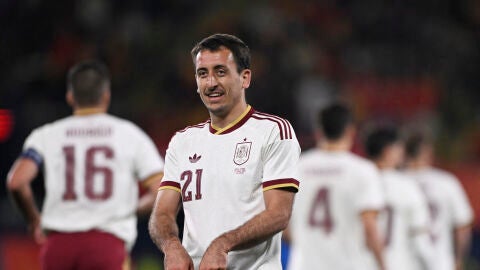 Oyarzabal celebra su primer gol ante Serbia