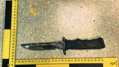 El arma blanca de los hechos