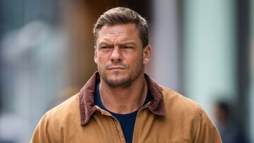 Alan Ritchson rodando Reacher