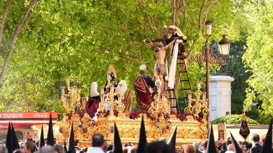 Imágenes de las procesiones de hacen estación de penitencia Imágenes de las procesiones de hacen estación de penitencia