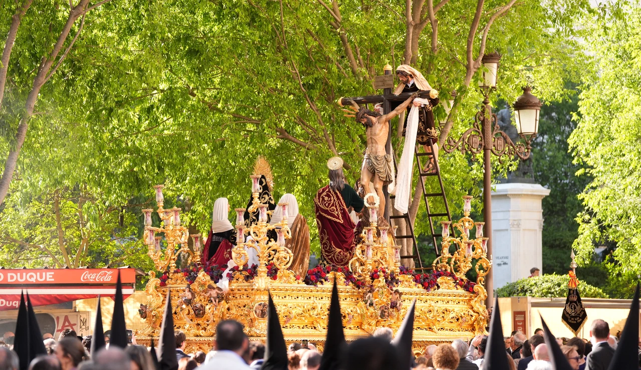 Imágenes de las procesiones de hacen estación de penitencia