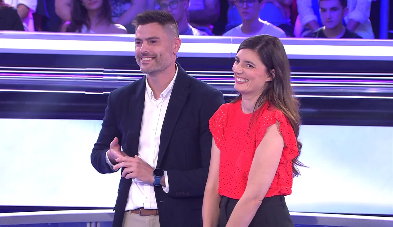 Ángel y Mila, concursantes de Atrapa un millón