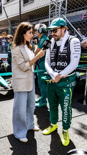 Melissa Jiménez entrevistando a Fernando Alonso en el GP de Mónaco en 2025 Melissa Jiménez entrevistando a Fernando Alonso en el GP de Mónaco en 2025