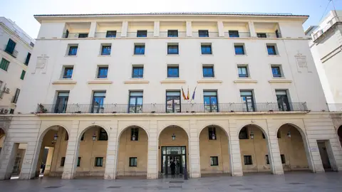 Fachada de la Audiencia Provincial de Alicante, a 26 de marzo de 2026, en Alicante, Comunidad Valenciana Fachada de la Audiencia Provincial de Alicante, a 26 de marzo de 2026, en Alicante, Comunidad Valenciana