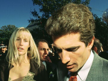 Daryl Hannah y JFK Jr. en 1993