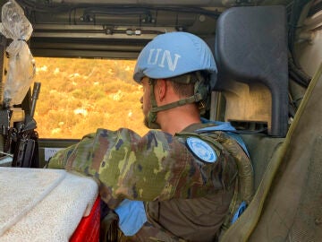 Imagen de archivo de un militar durante una patrulla de la misi&oacute;n de paz de la ONU en el L&iacute;bano (FINUL).