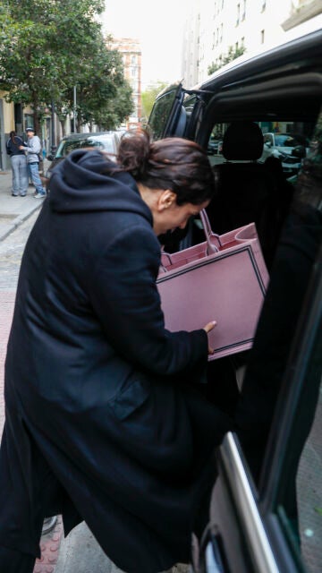 Rosalía con su bolso de Dior