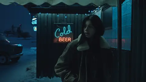 Camila Morrone en Algo terrible está a punto de suceder Camila Morrone en Algo terrible está a punto de suceder