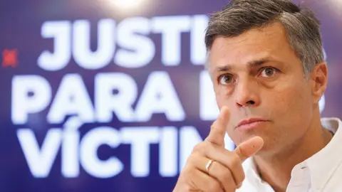 El político opositor venezolano Leopoldo López durante una rueda de prensa. El político opositor venezolano Leopoldo López durante una rueda de prensa.