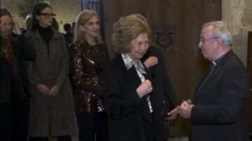 La Reina Sof&iacute;a ante las c&aacute;maras