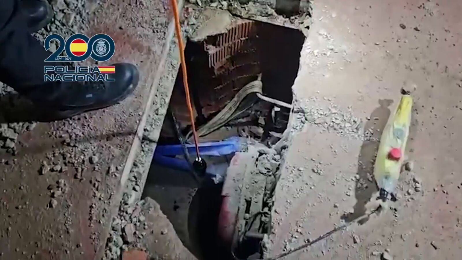Descubren en Ceuta un narcotúnel de 3 niveles con raíles y poleas para introducir toneladas de hachís en España