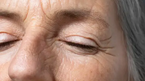 Mujer con arrugas Mujer con arrugas