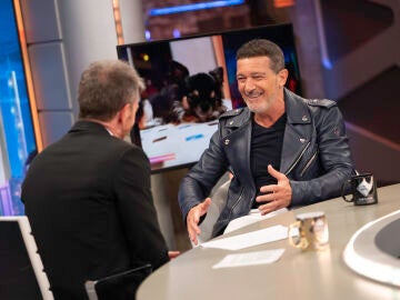 Antonio Banderas habla sobre Pedro S&aacute;nchez en El Hormiguero