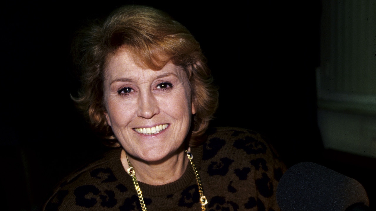 Esta tarde en Y ahora Sonsoles, hablamos con la hermana de Encarna Sánchez tras descubrir que sufrió abusos sexuales