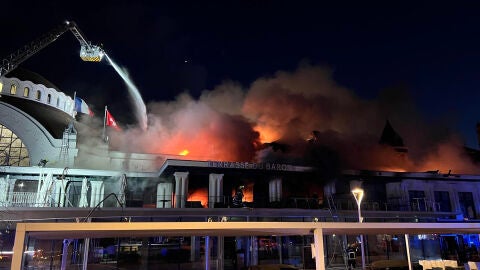 Incendio en el casino de Evi&aacute;n