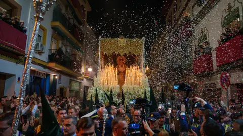 Imagen de la Esperanza de Triana Imagen de la Esperanza de Triana