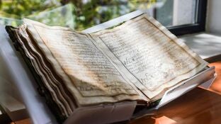 Localizan un libro manuscrito del siglo XVII procedente del Colegio del Arte Mayor de la Seda de Val&egrave;ncia