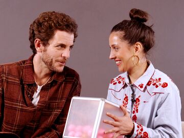 Los fans de Sue&ntilde;os de libertad ponen a prueba a Carolina Lapausa y Guillermo Barrientos con un divertido juego