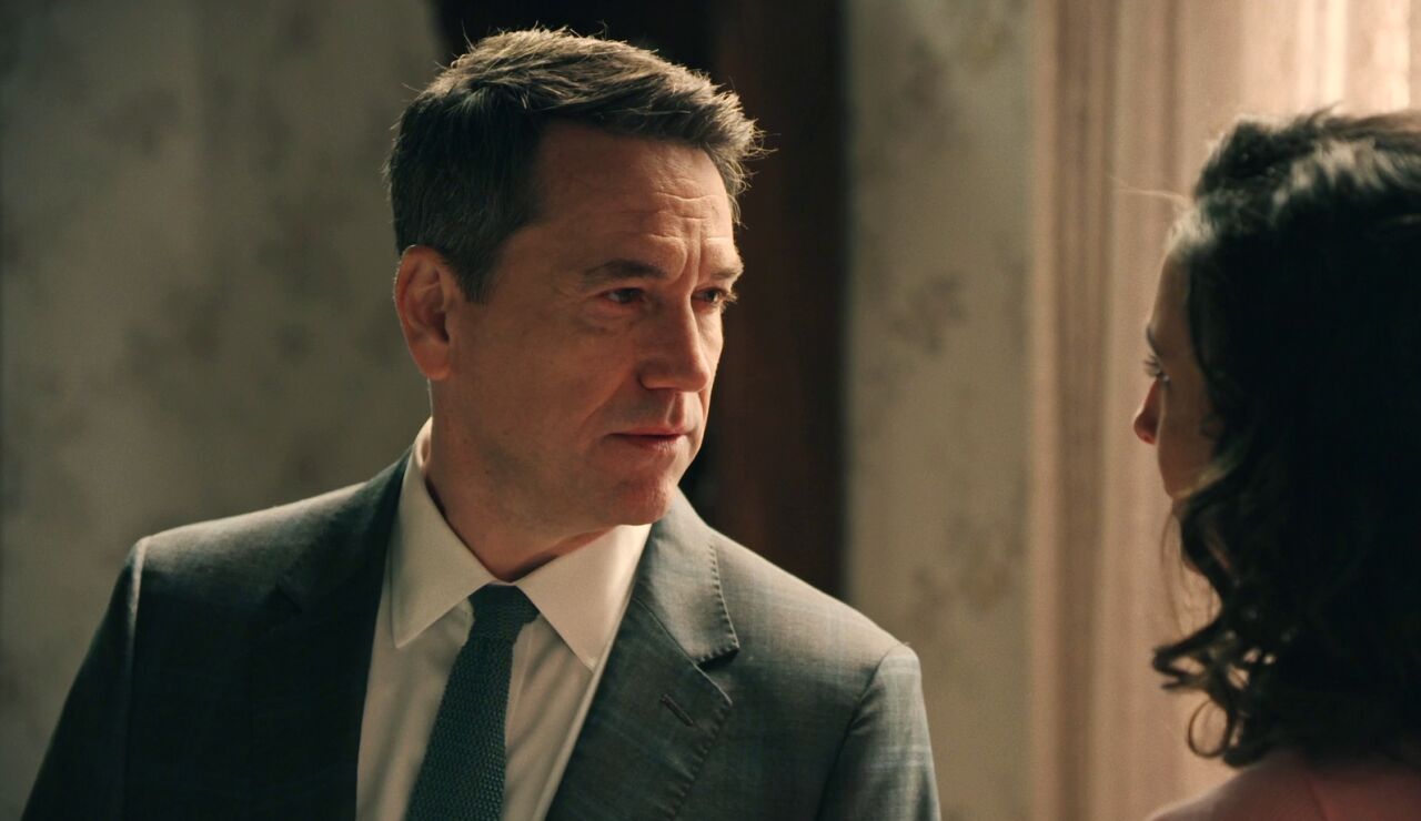 &ldquo;Bego&ntilde;a es sagrada para m&iacute;&rdquo;: Gabriel le deja las cosas claras a Beatriz despu&eacute;s de que ella descubra que su matrimonio no es tan perfecto 