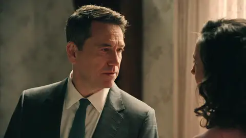 “Begoña es sagrada para mí”: Gabriel le deja las cosas claras a Beatriz después de que ella descubra que su matrimonio no es tan perfecto “Begoña es sagrada para mí”: Gabriel le deja las cosas claras a Beatriz después de que ella descubra que su matrimonio no es tan perfecto