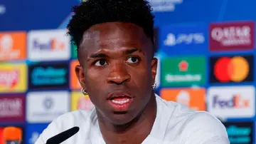 Antena 3 Deportes (06-04-26) Vinicius suelta la bomba: "No pude conectar con Xabi..." Antena 3 Deportes (06-04-26) Vinicius suelta la bomba: "No pude conectar con Xabi..."