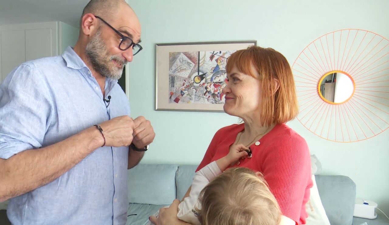 Imagen de una madre y su hijo 