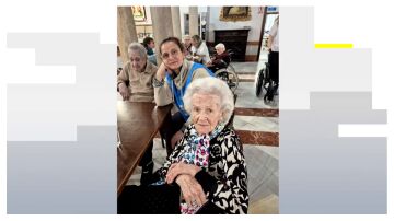 Eulalia vive en una residencia de la que sale a pasear a diario