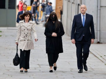 Jessica Rodr&iacute;guez, ex pareja del exministro Jos&eacute; Luis &Aacute;balos, en su llegada al Tribunal Supremo