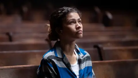 Zendaya como Rue en Euphoria Zendaya como Rue en Euphoria
