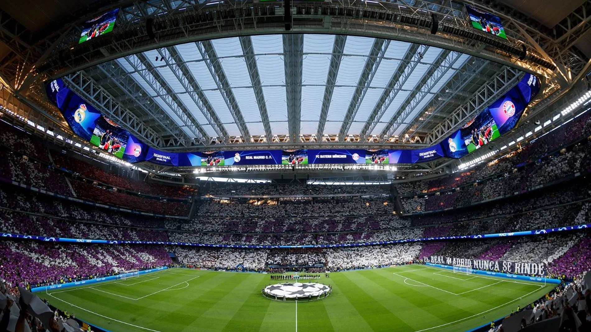 Imagen del Santiago Bernabéu en el Real Madrid-Bayern en la temporada 2023-2024 Imagen del Santiago Bernabéu en el Real Madrid-Bayern en la temporada 2023-2024