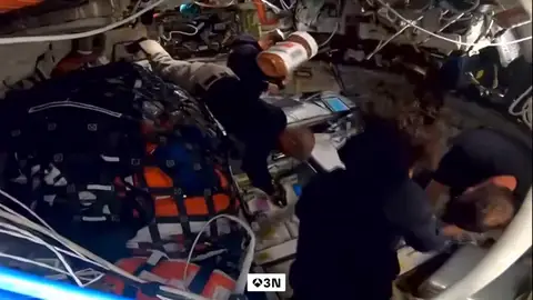 VÍDEO: Un tarro de crema de avellanas aparece flotando en la nave Orión en plena misión Artemis II VÍDEO: Un tarro de crema de avellanas aparece flotando en la nave Orión en plena misión Artemis II