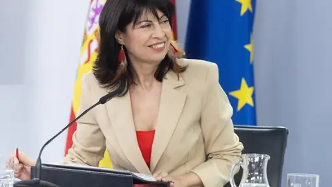 La ministra de Igualdad, Ana Redondo en una rueda de prensa. La ministra de Igualdad, Ana Redondo en una rueda de prensa.