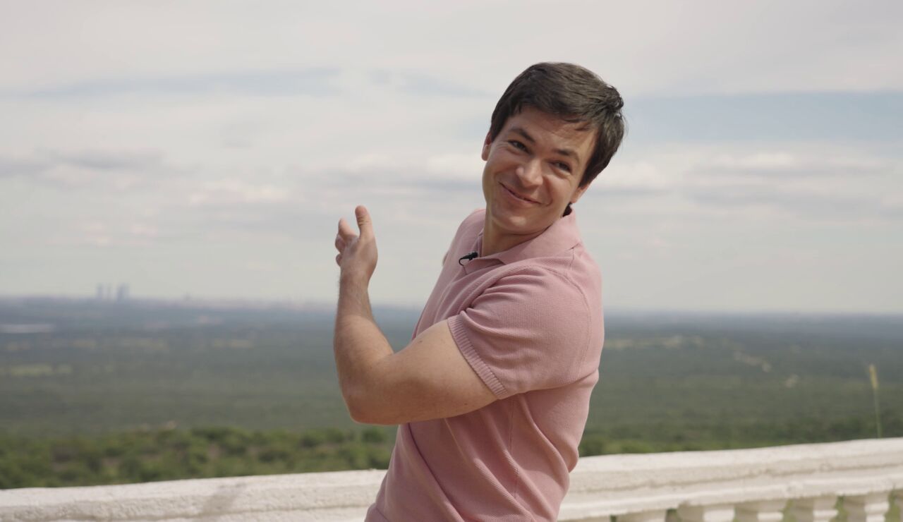 Carlos Serrano Clark