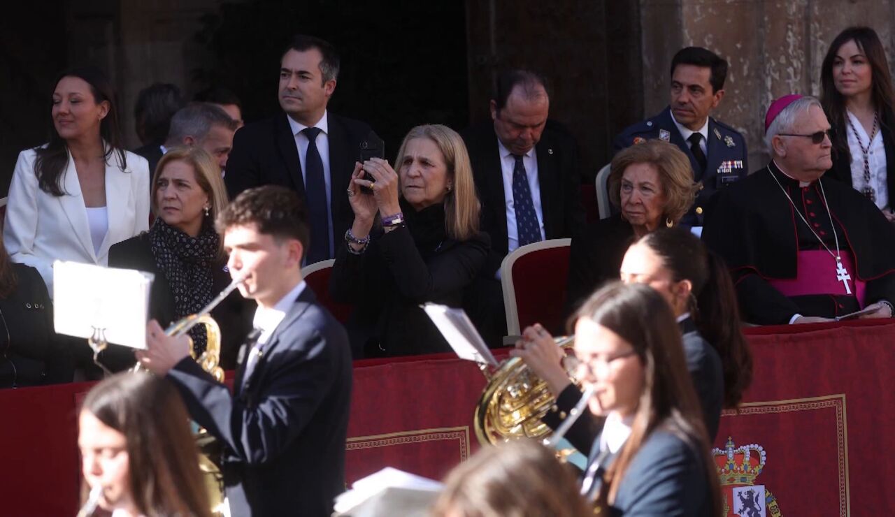 Infantas Elena y Cristina en Semana Santa