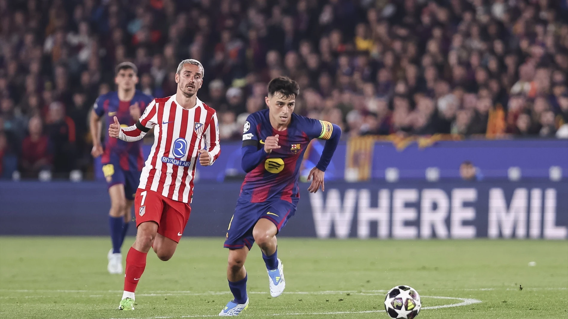 Pedri y Griezmann en el Camp Nou, en los cuartos de final de la Champions Leage. Pedri y Griezmann en el Camp Nou, en los cuartos de final de la Champions Leage.