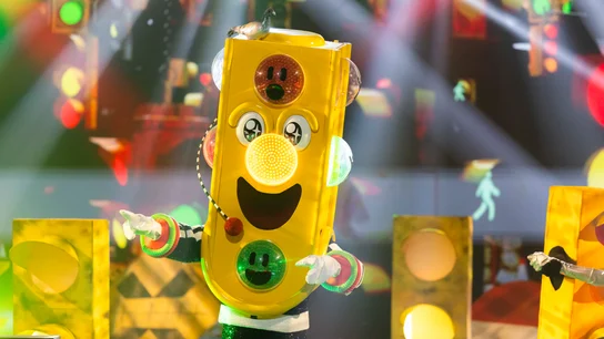 Semáforo pide no frenar el ritmo en Mask Singer con ‘Don’t Stop Me Now’ de Queen Semáforo pide no frenar el ritmo en Mask Singer con ‘Don’t Stop Me Now’ de Queen