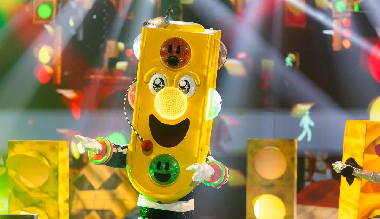 Semáforo pide no frenar el ritmo en Mask Singer con ‘Don’t Stop Me Now’ de Queen