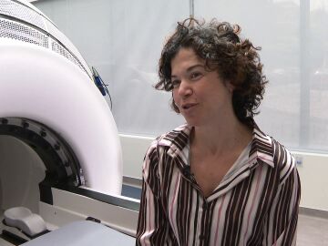 Pilar, la paciente que ha salido a los pocos minutos de la operaci&oacute;n llevada a cabo por la m&aacute;quina.