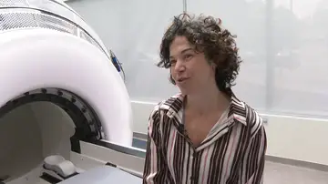 Pilar, la paciente que ha salido a los pocos minutos de la operación llevada a cabo por la máquina. Pilar, la paciente que ha salido a los pocos minutos de la operación llevada a cabo por la máquina.