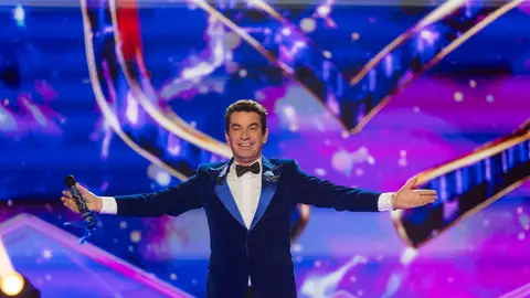 Arturo Valls presenta Mask Singer Arturo Valls presenta Mask Singer