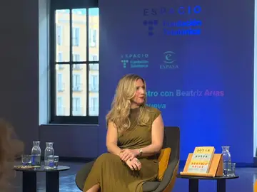 Beatriz Arias presenta su novela 'Soy la nueva' Beatriz Arias presenta su novela 'Soy la nueva'