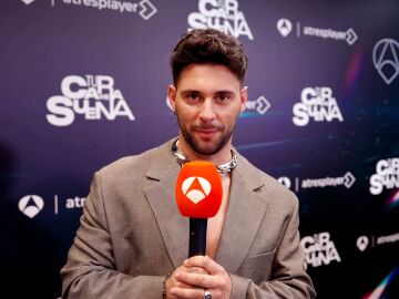 "Yo me atrevo a todo": Manel Fuentes y los concursantes de Tu cara me suena se sinceran en un divertido juego