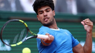 Carlos Alcaraz en el duelo ante Bublik en Montecarlo 