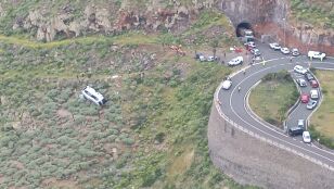 Accidente de autob&uacute;s en La Gomera