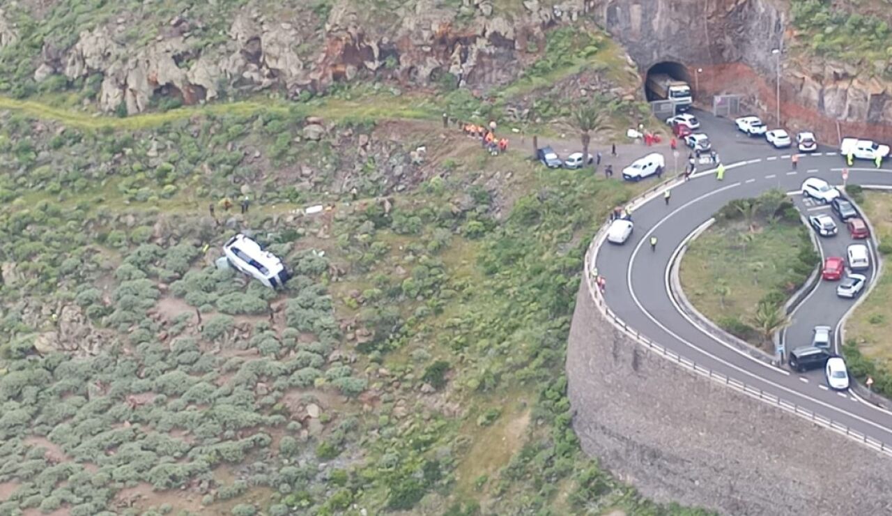 Accidente de autob&uacute;s en La Gomera