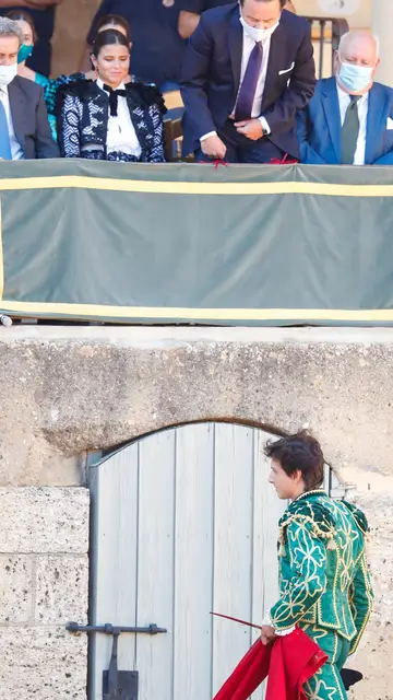 Tana Rivera viendo torear a Roca Rey en 2021 Tana Rivera viendo torear a Roca Rey en 2021