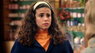 Mabel confiesa a Valentina que est&aacute; enamorada de Salva