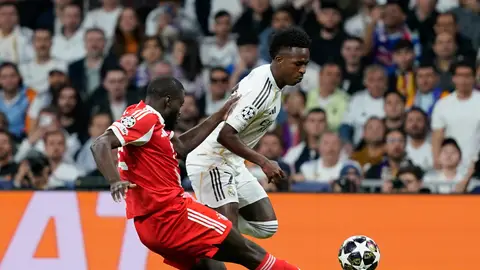 Vinícius y Upamecano, en una acción durante el partido de ida Vinícius y Upamecano, en una acción durante el partido de ida